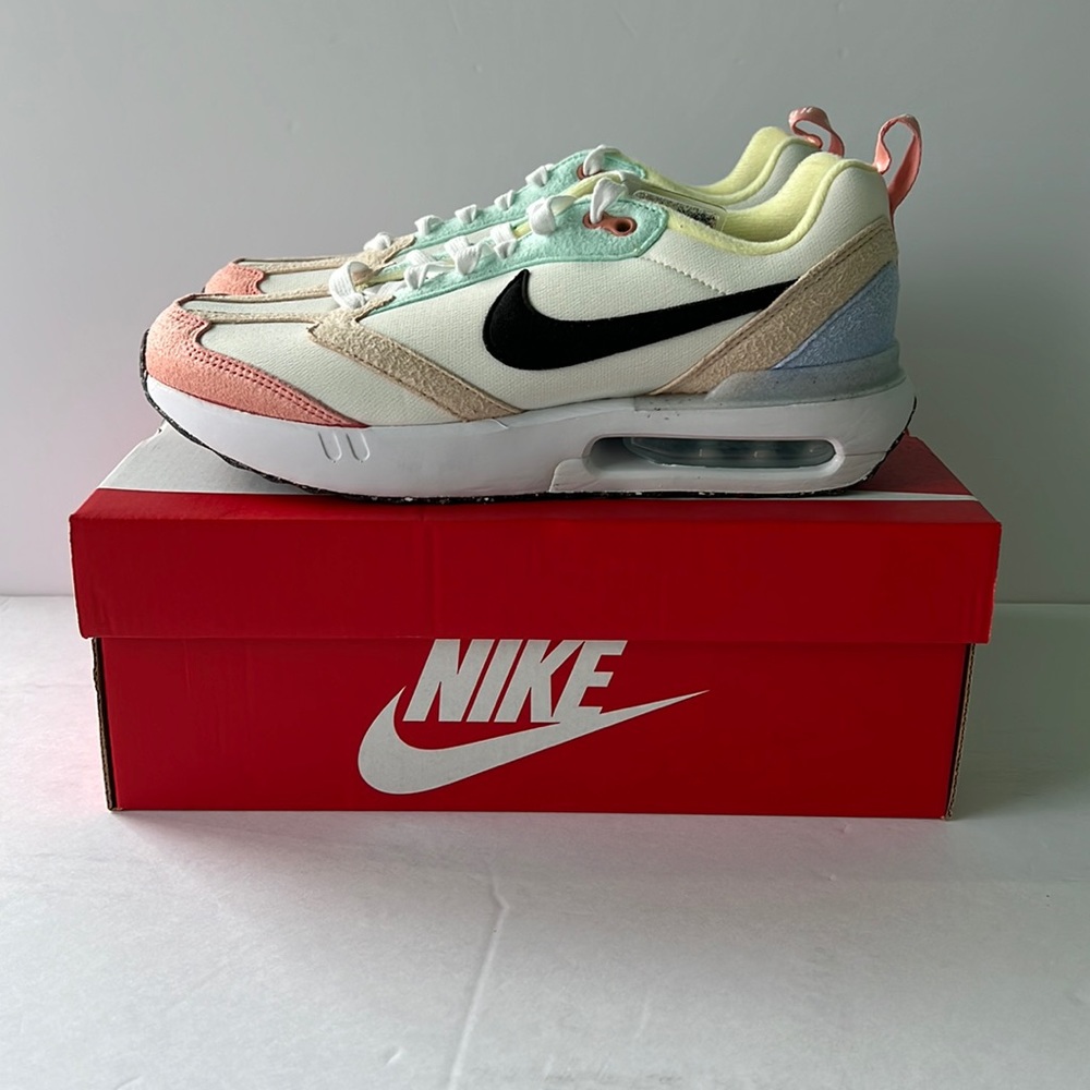 NWT Air Max Dawn GS 7Y